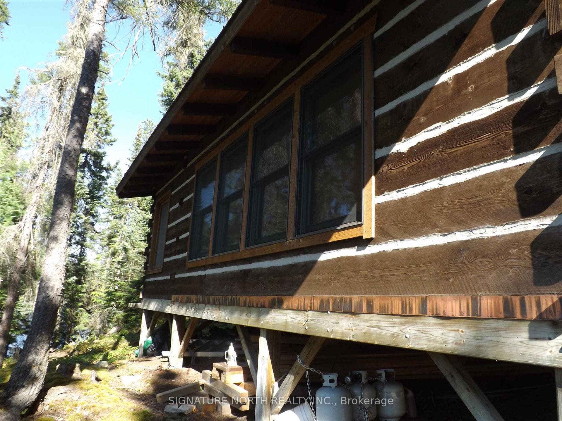1 Erdmann Island photo 16