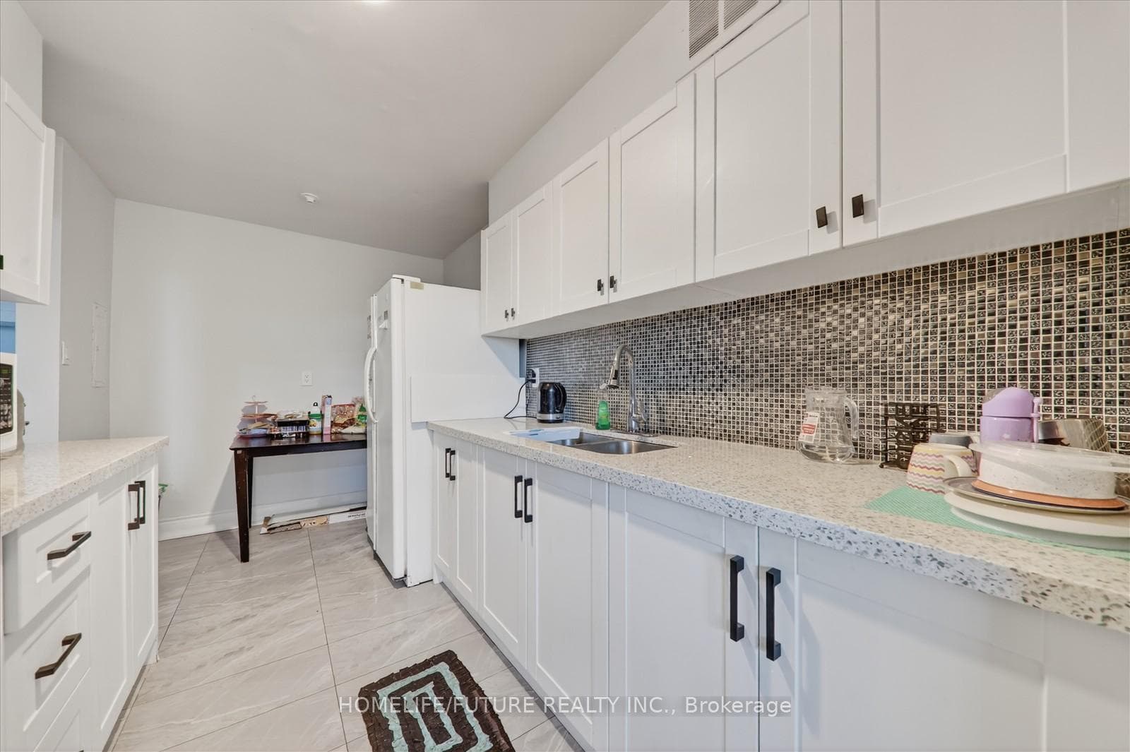 180 Markham Road Unit 705 photo 15