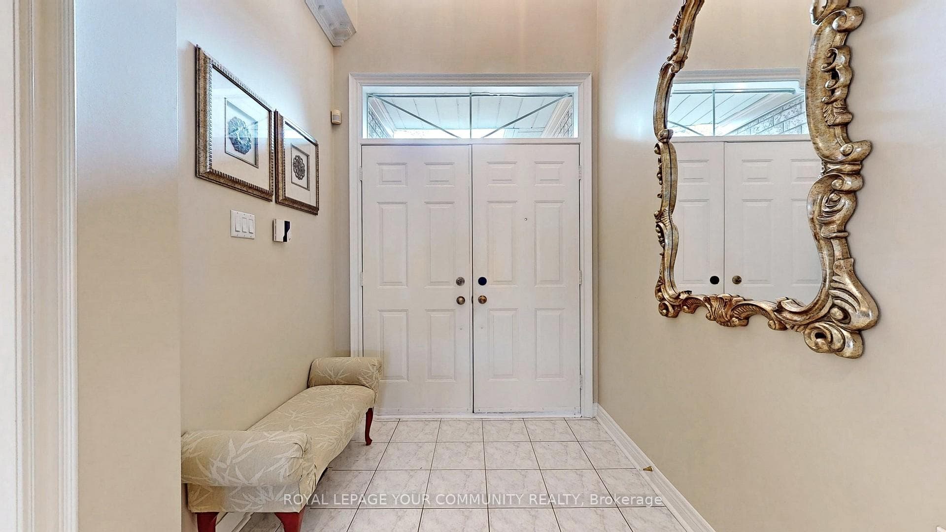 98 Tea Rose Street photo 3
