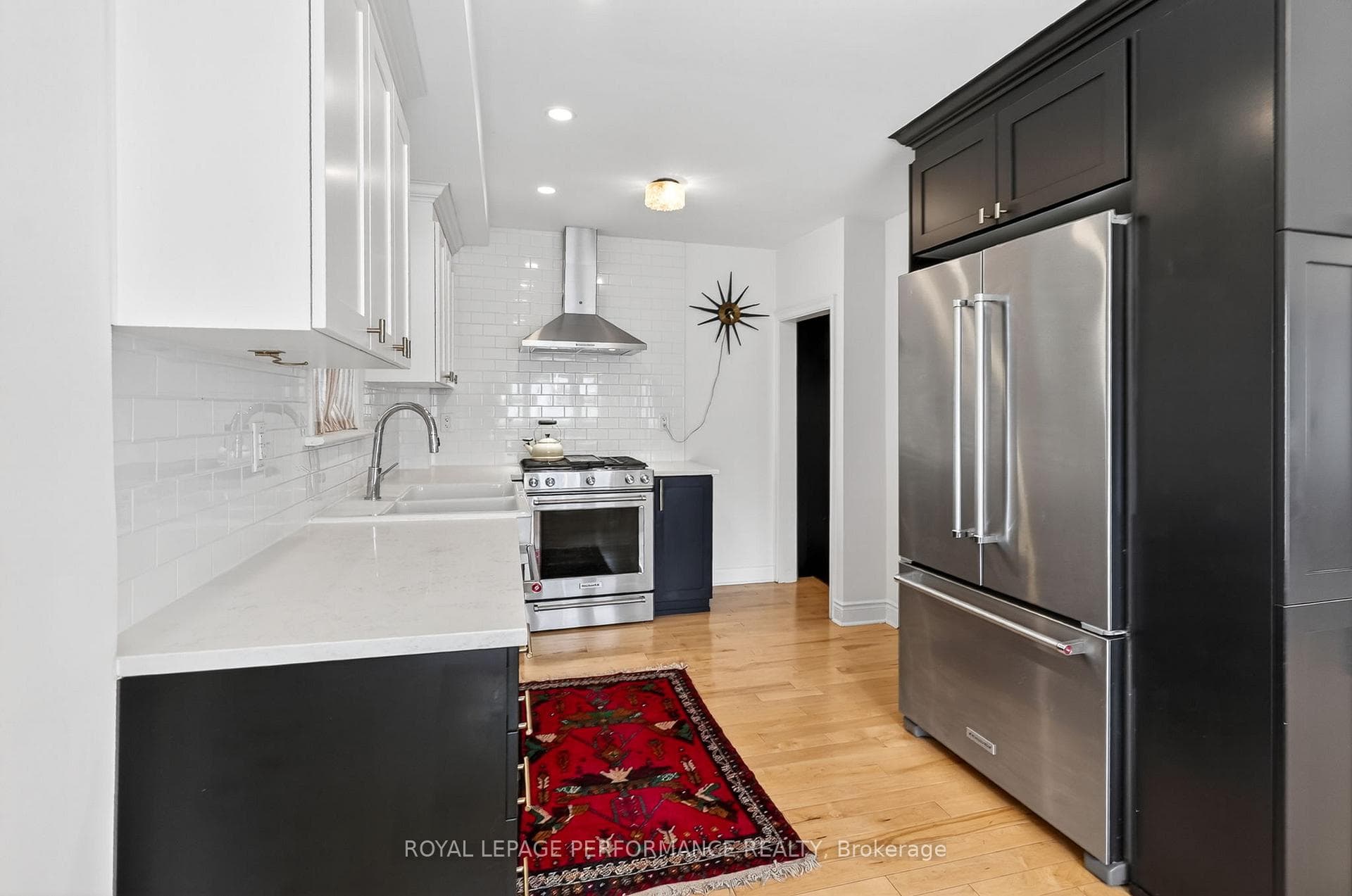 317 Shakespeare Street photo 13