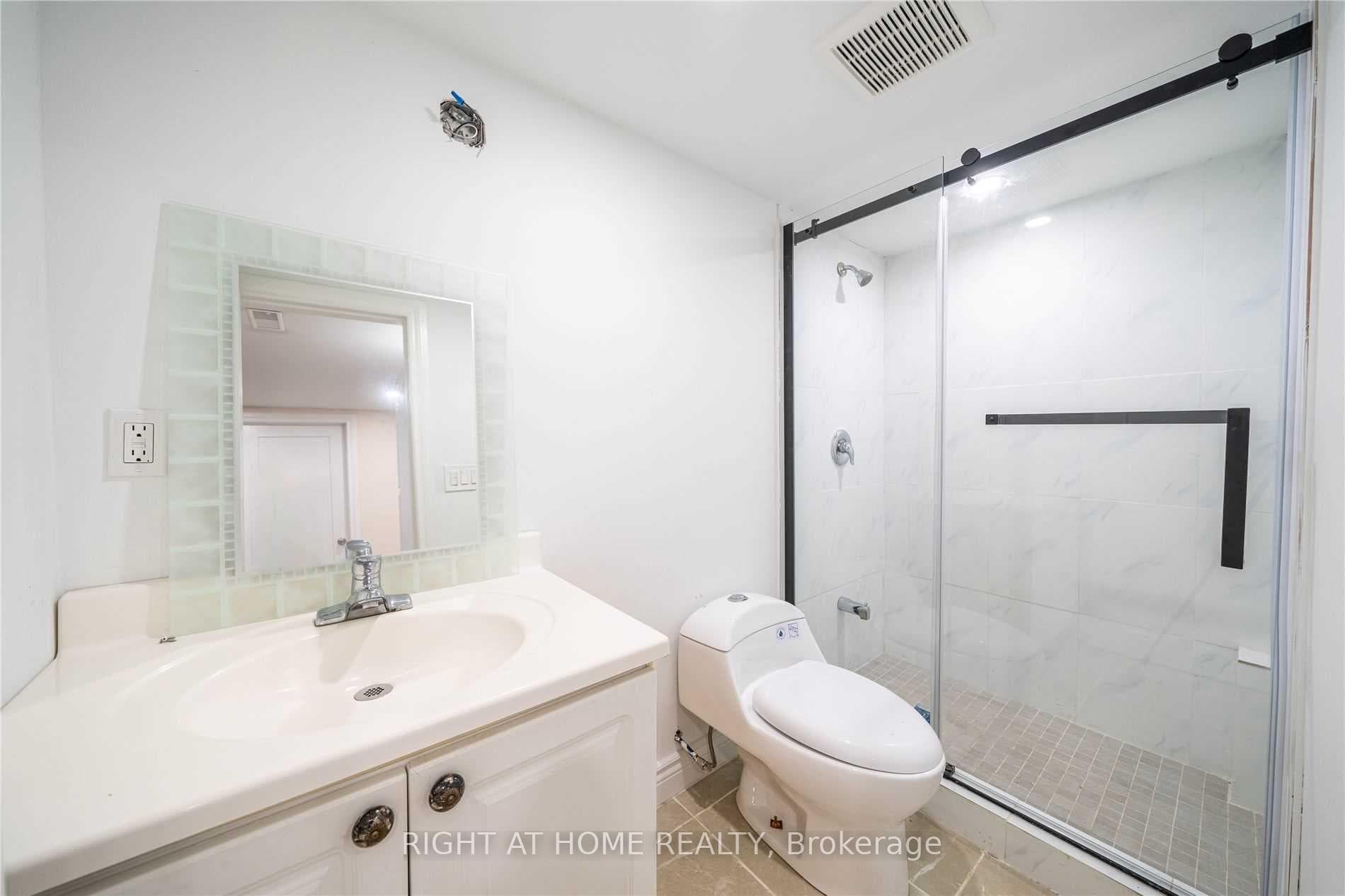 841 Reytan Boulevard Unit Lower A photo 10