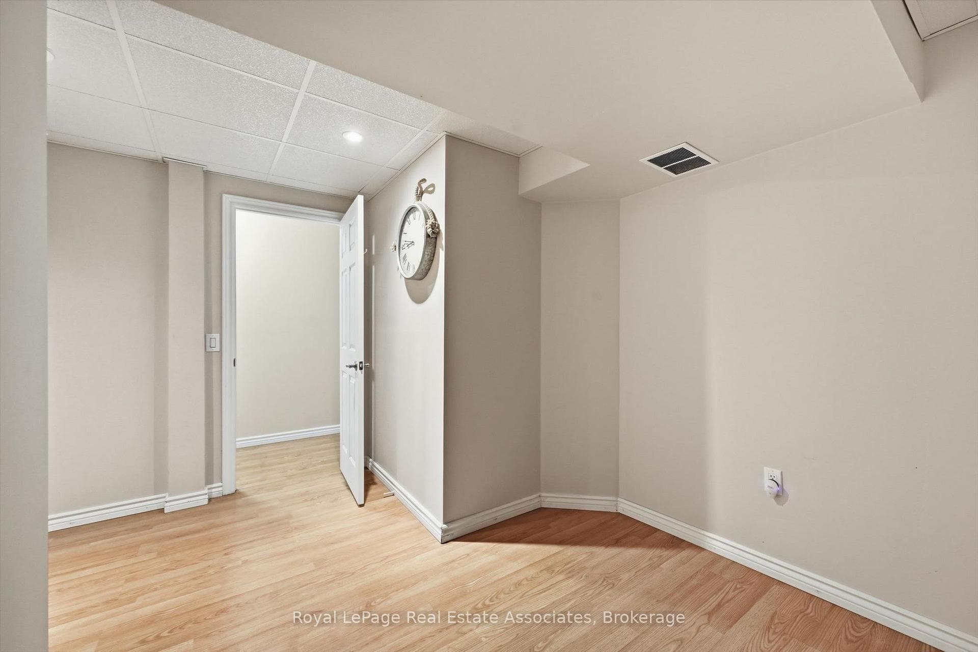 Den (Lower Level)