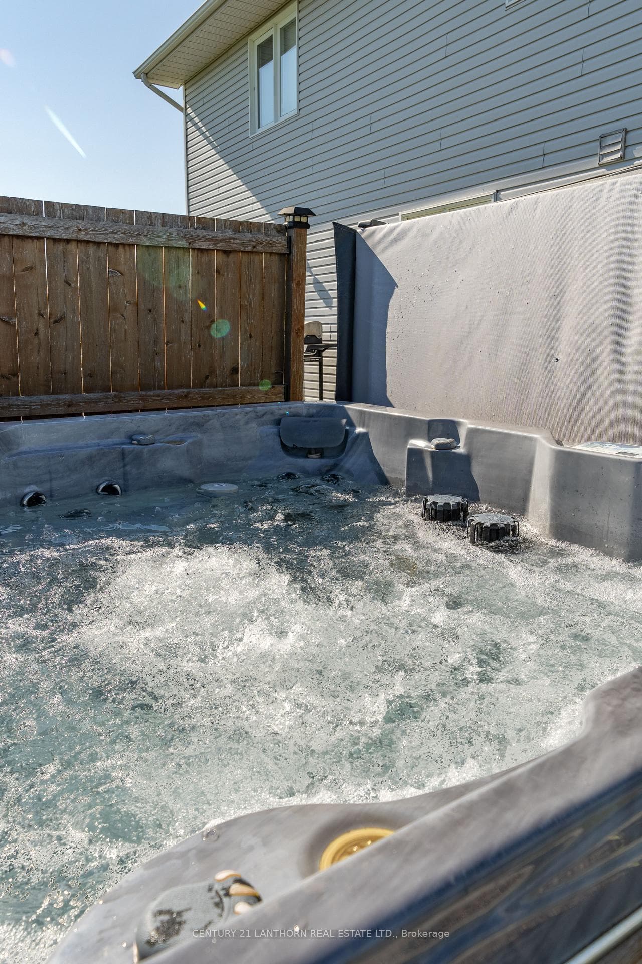 Hot tub included!