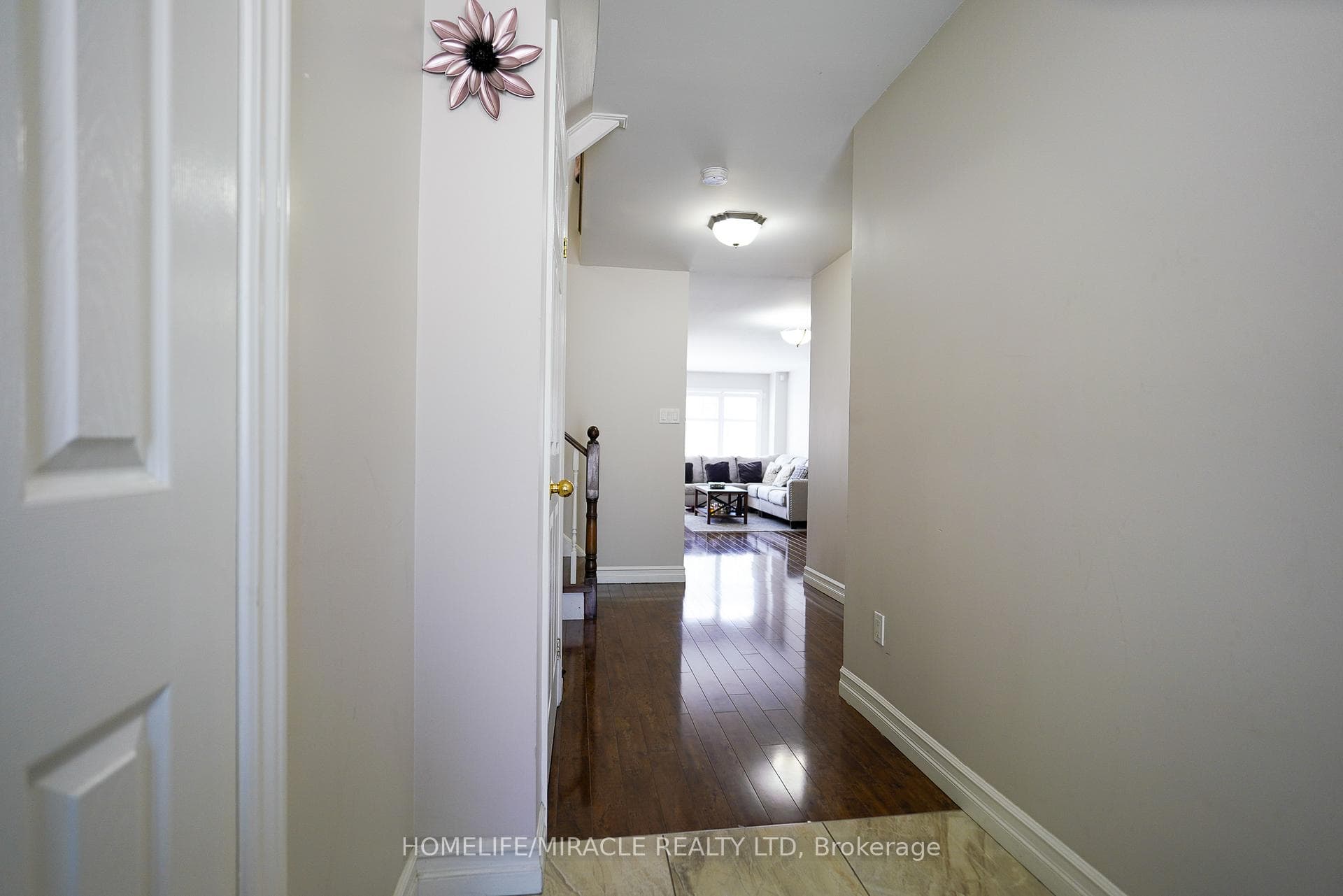 31 Lacebark Court photo 6