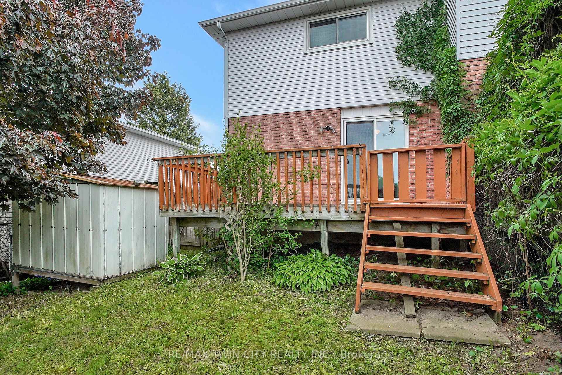 26 Folkstone Crescent photo 33