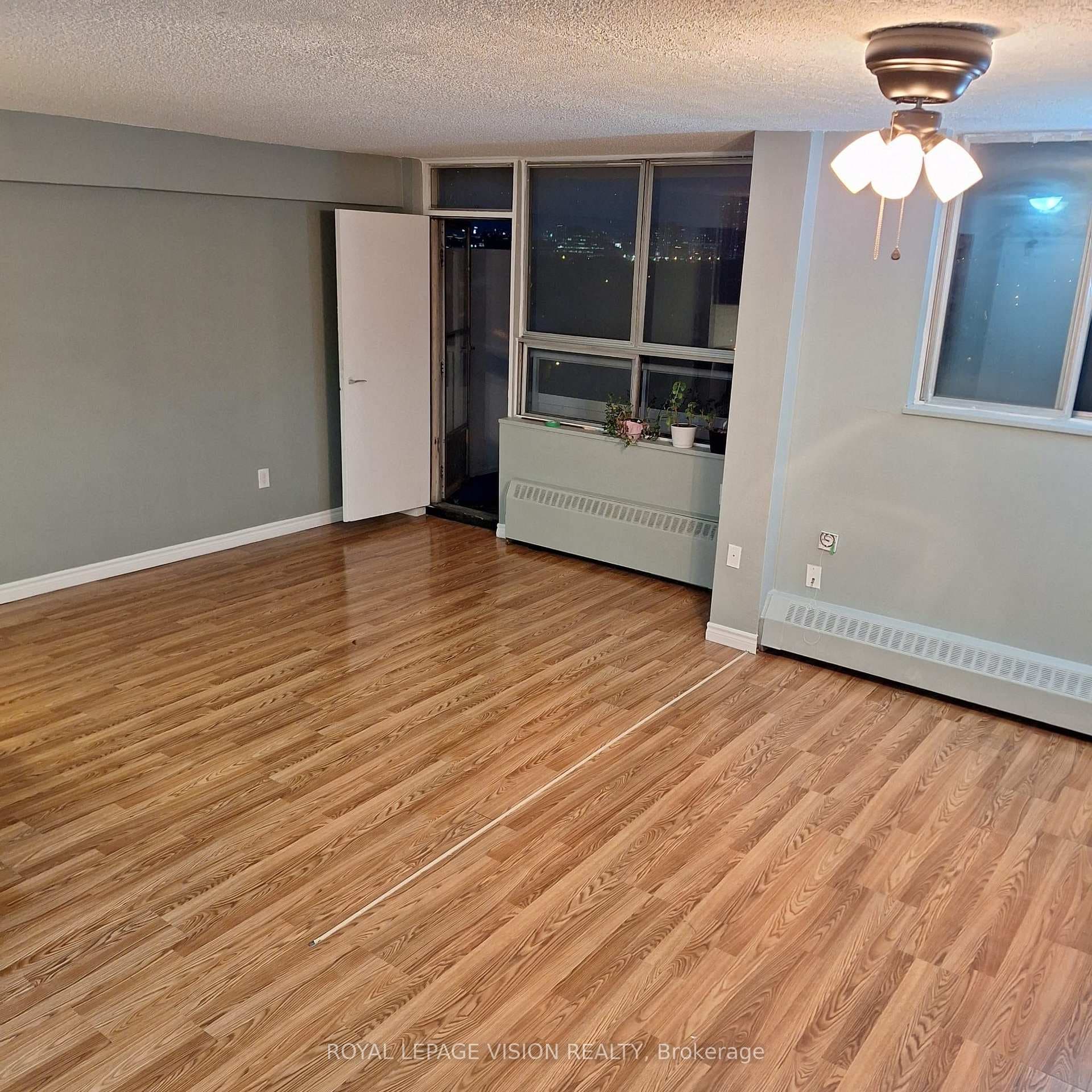 940 Caledonia Road Unit 1107 photo 3