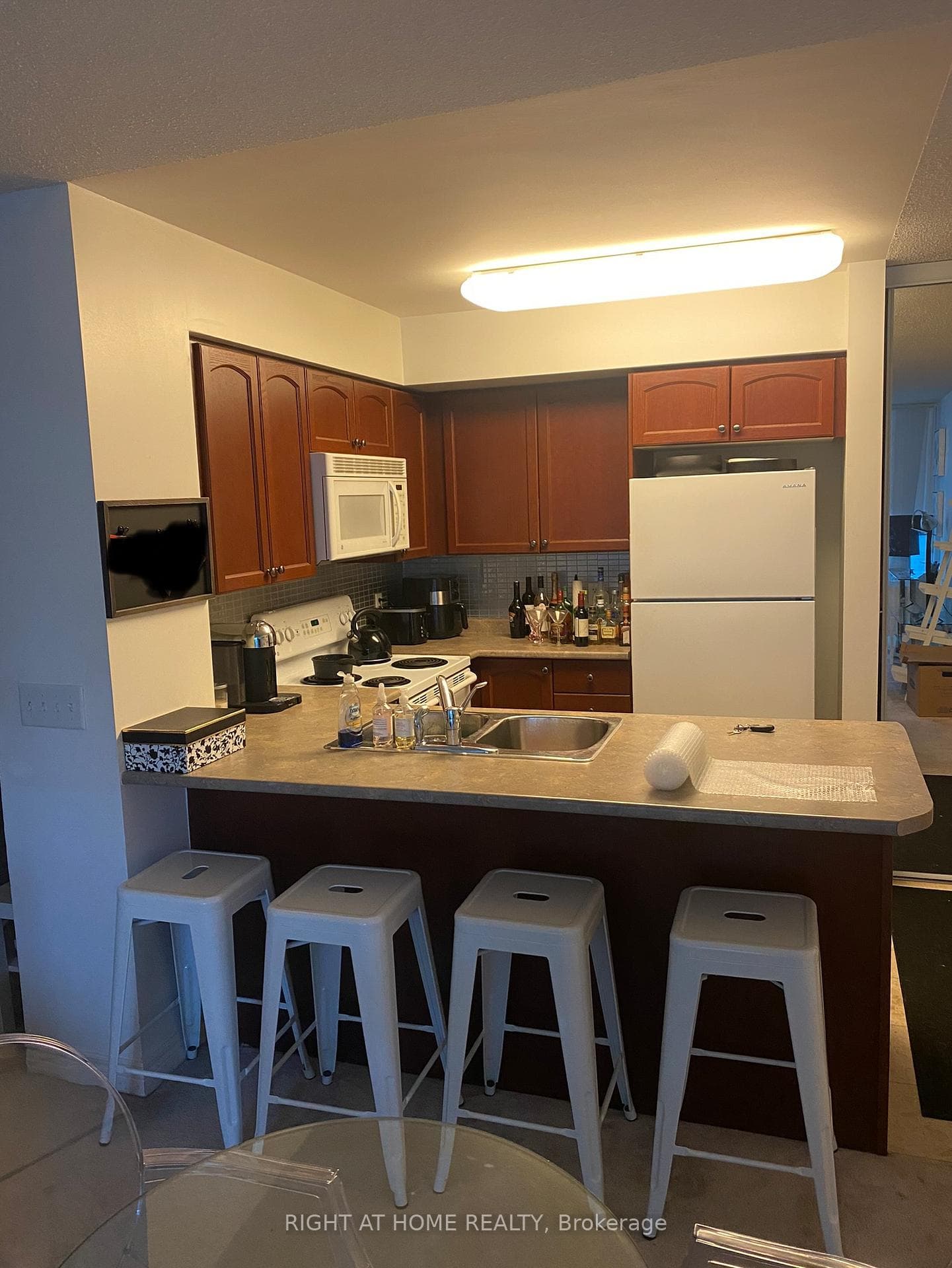 30 Grand Trunk Crescent Unit 507 photo 1