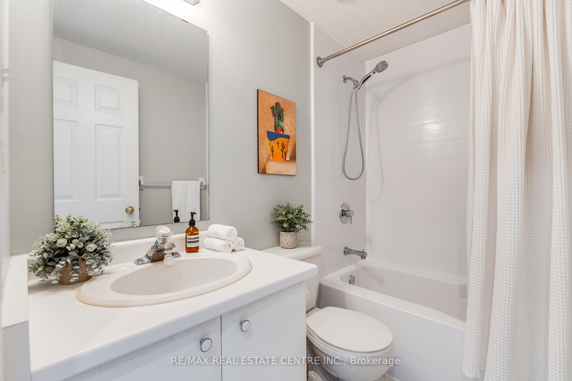 255 Gatehouse Drive photo 31