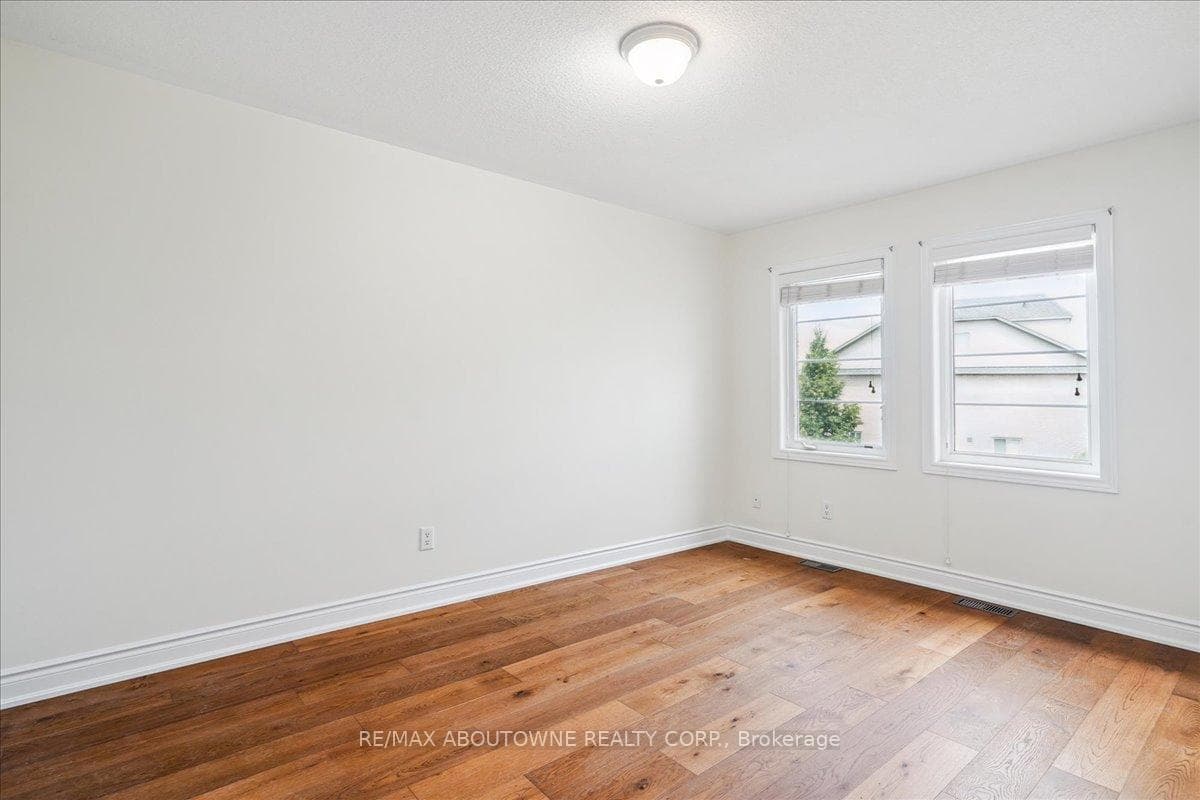 2453 Old Brompton Way photo 24