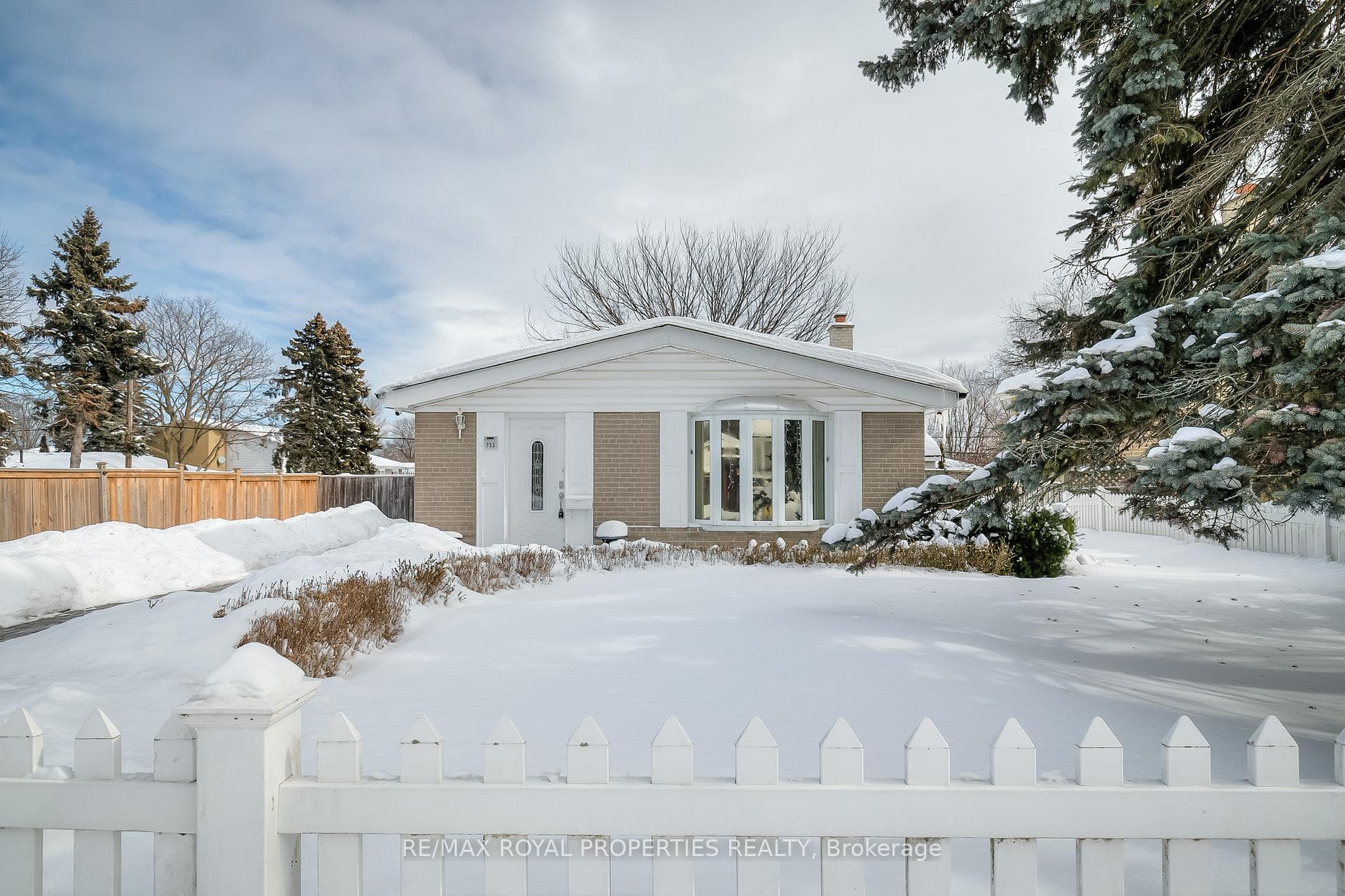 733 Balaton Avenue photo 3