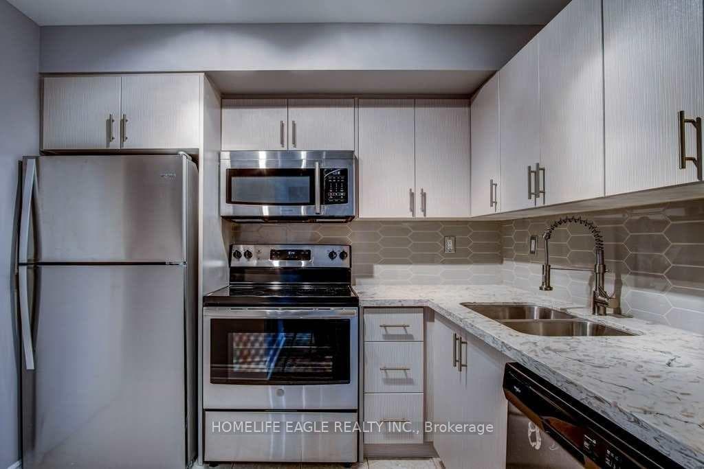 745 New Westminster Drive Unit 204 photo 9