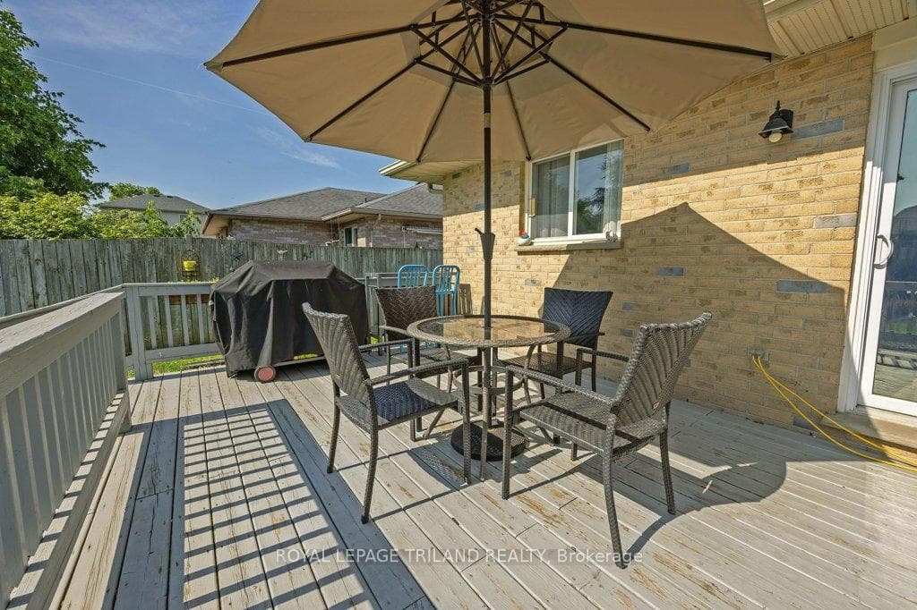 31 Carrie Crescent photo 33