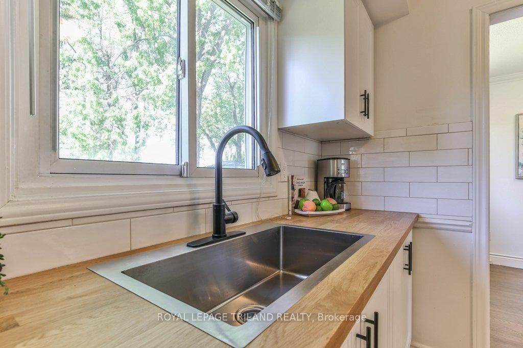76 MASSON Court photo 13