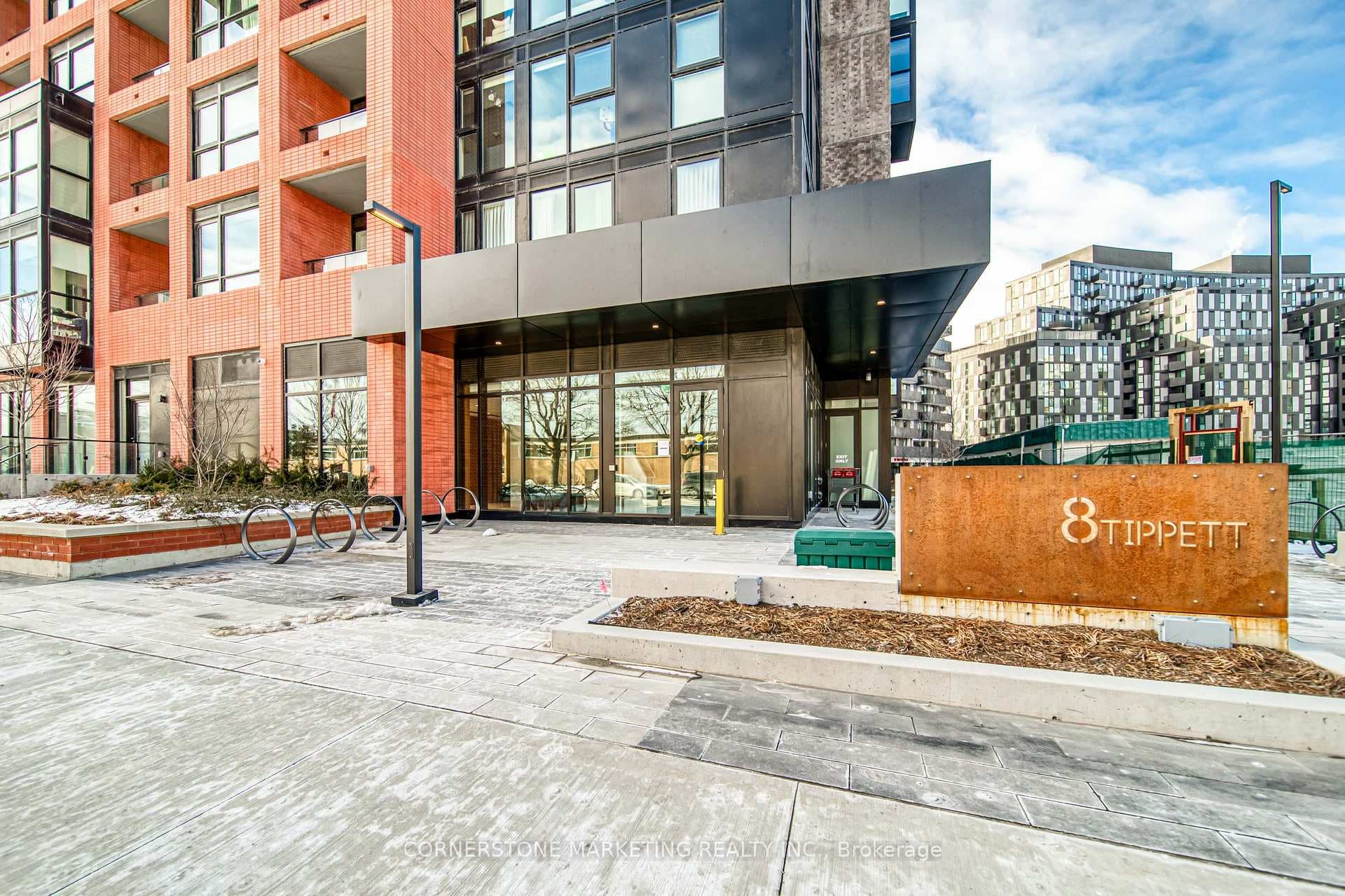 8 Tippett Road Unit 428 photo 1