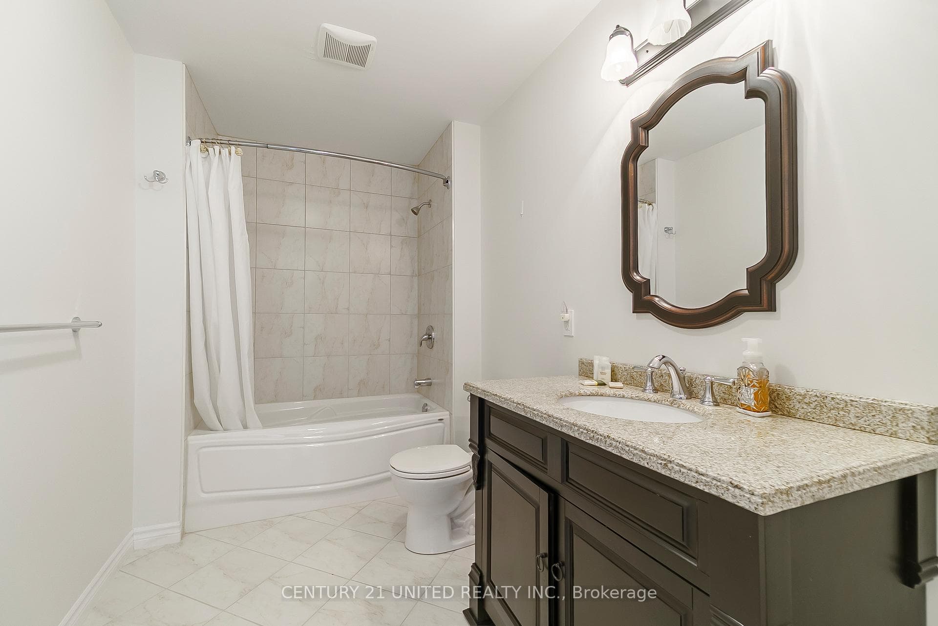 1656 Champlain Drive photo 32