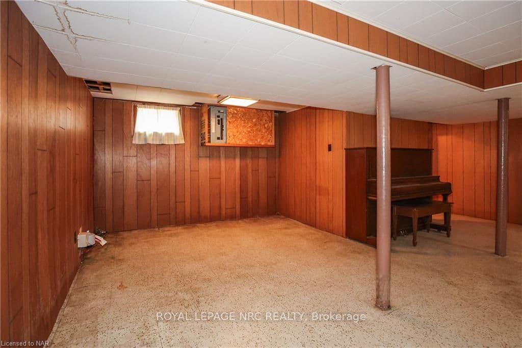 24 LORA Street photo 26