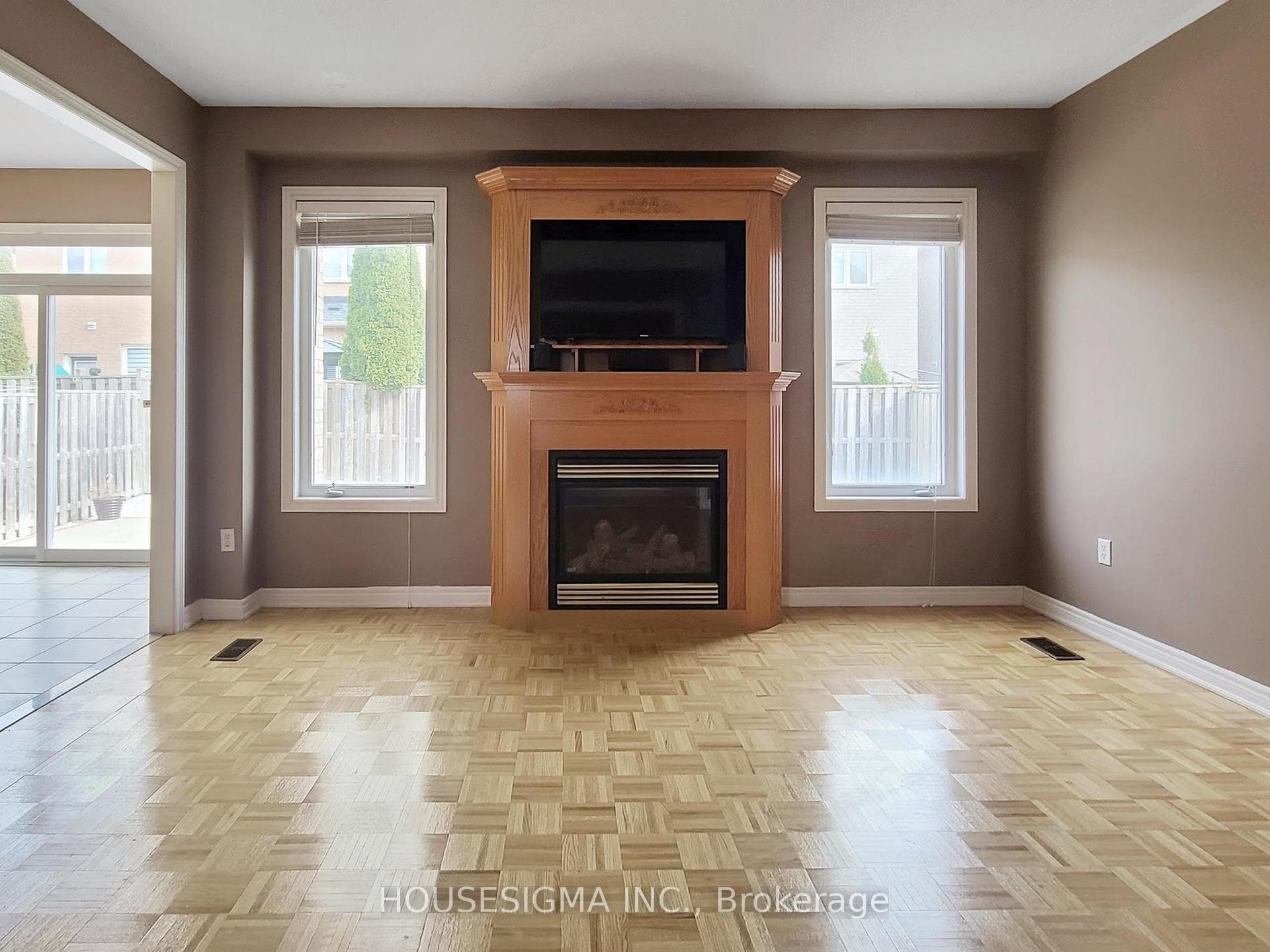 31 Braddock Drive photo 4