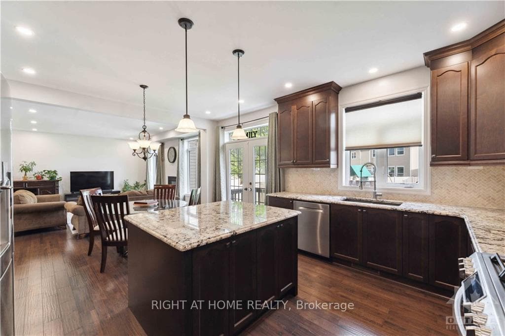 546 PEERLESS Street photo 10