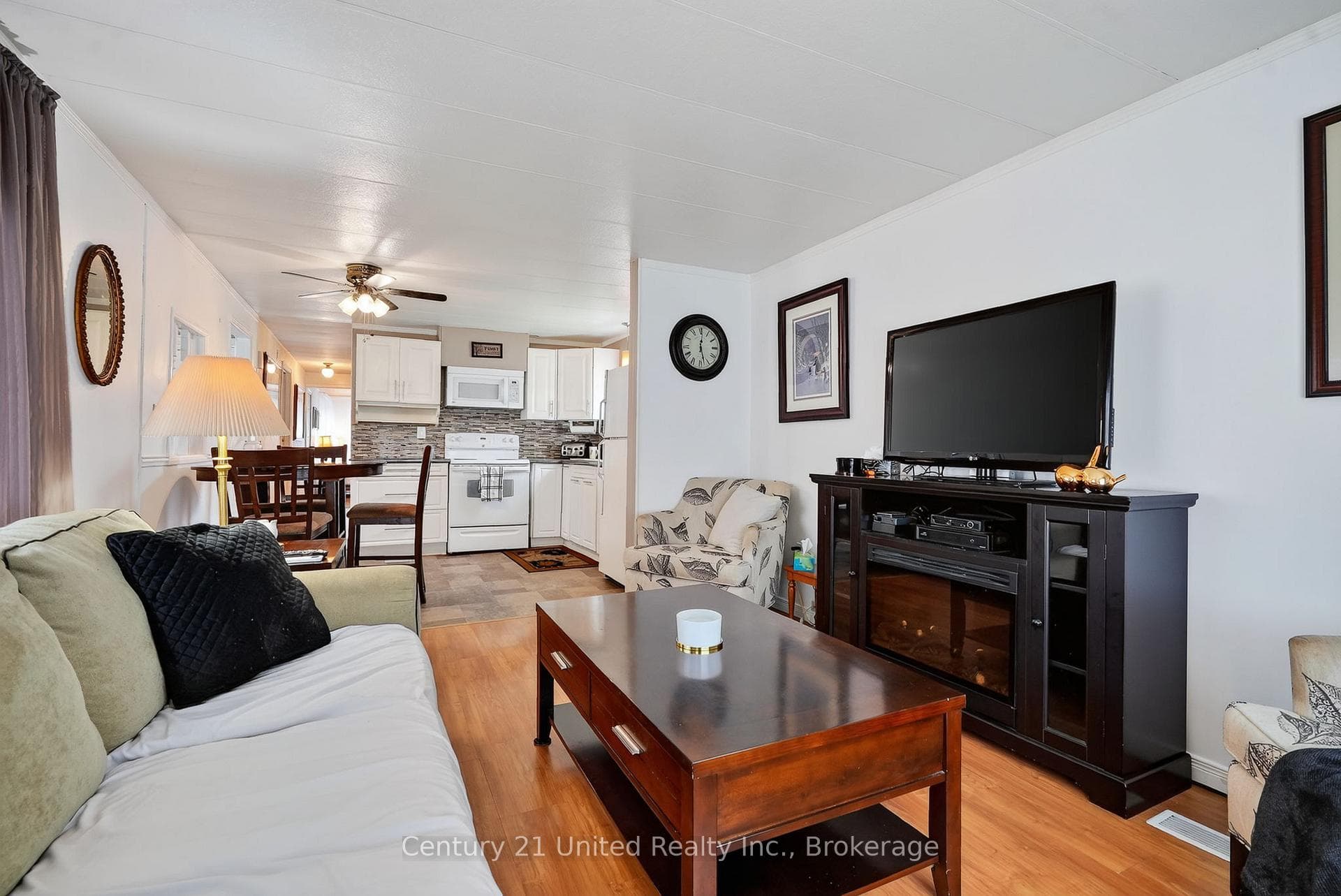 13 Hillview Drive photo 20
