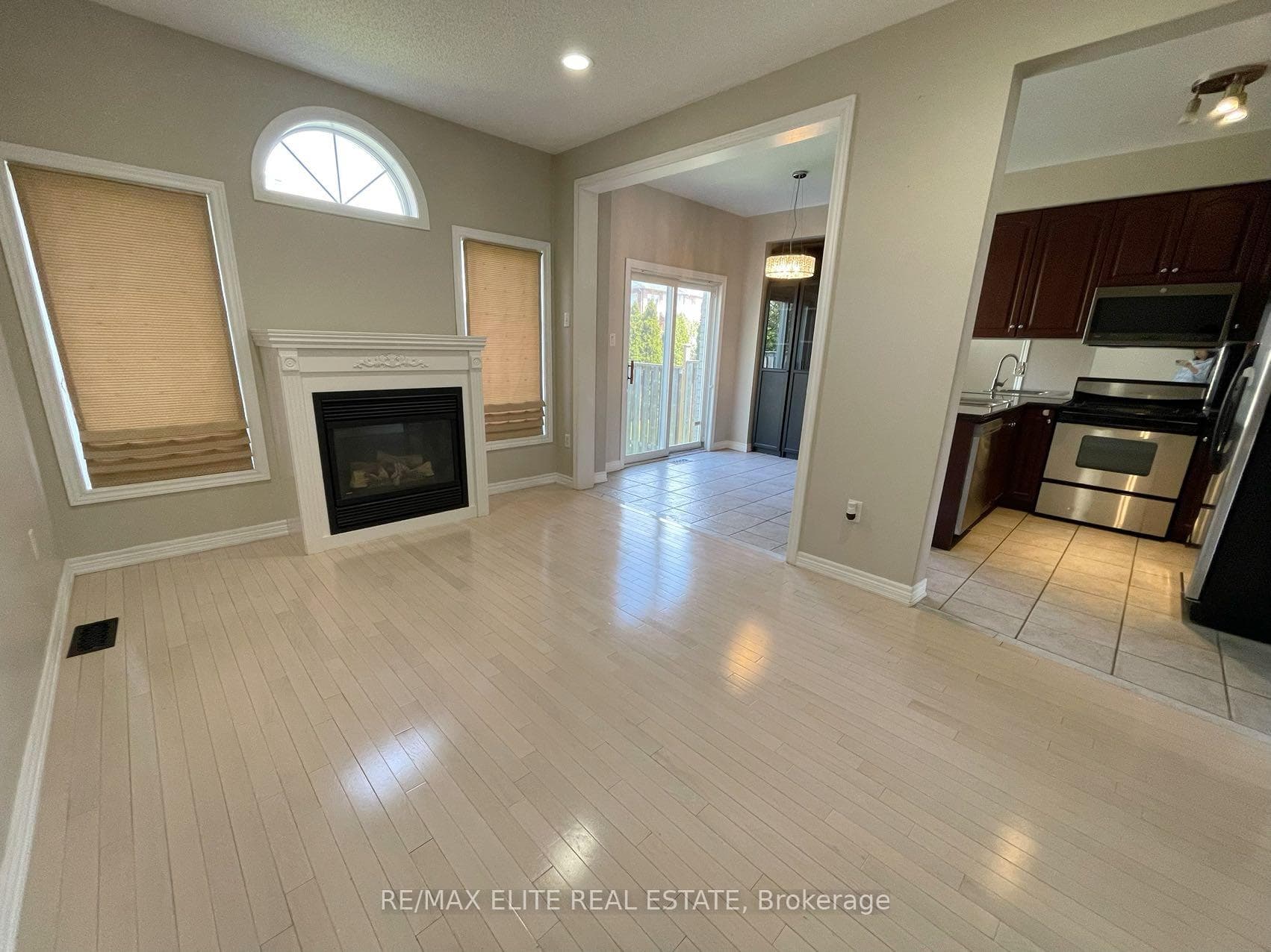 220 Farmstead Road photo 5