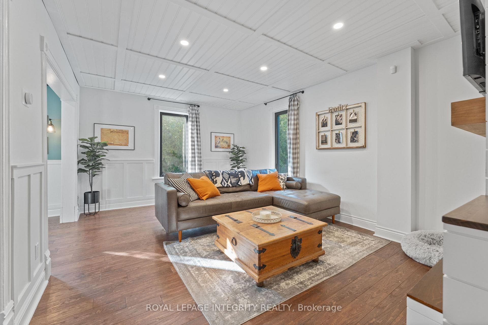 835 Prescott Street photo 9