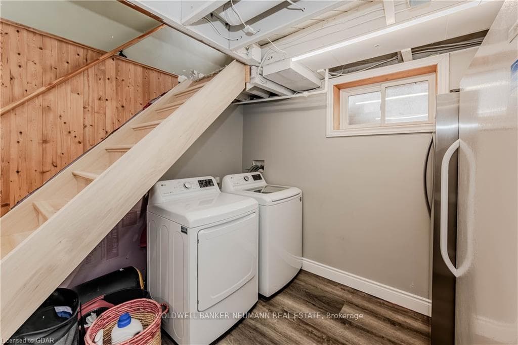 339 metcalfe Street photo 24