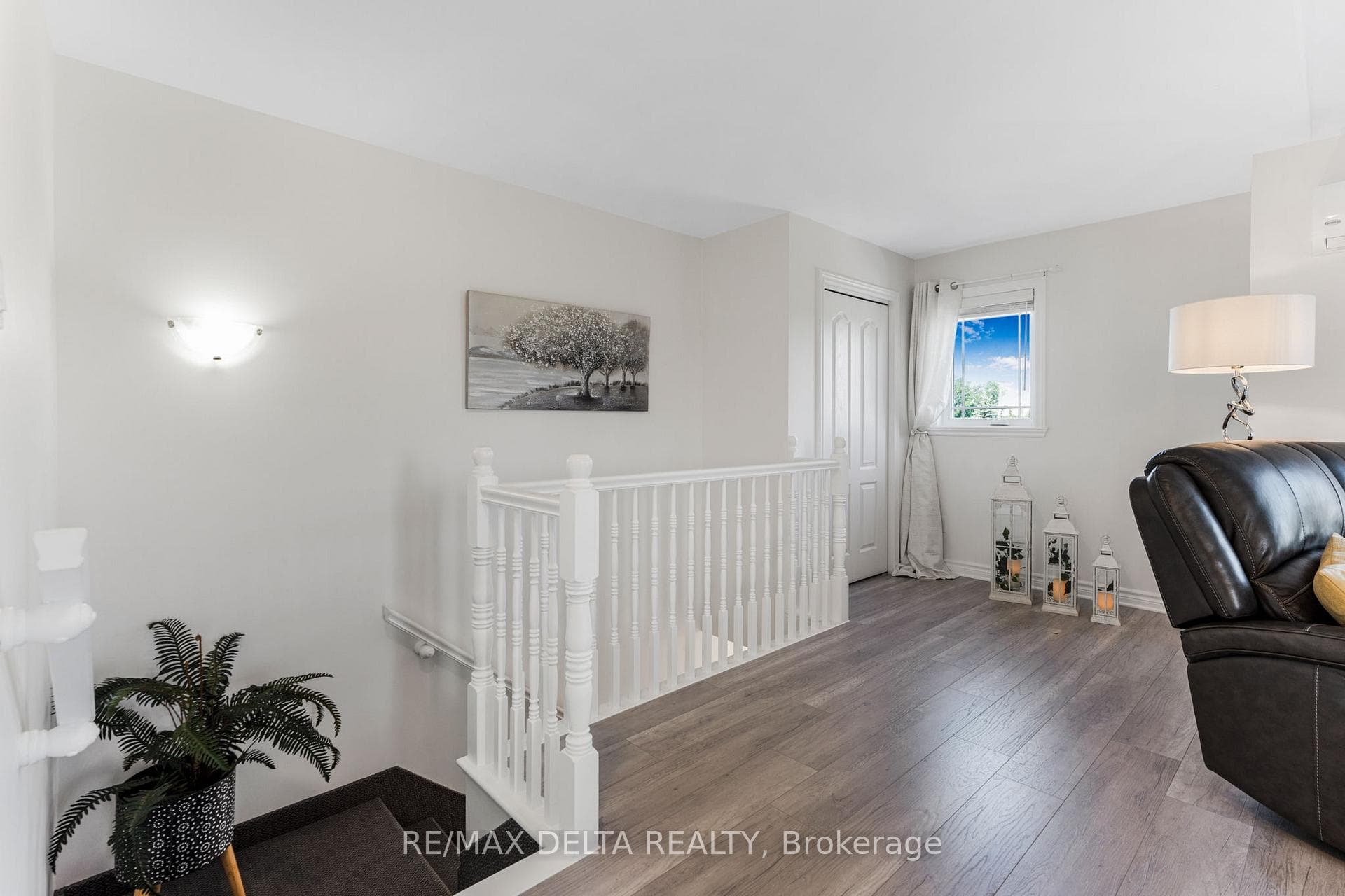 225 SPENCE Avenue Unit 202 photo 19