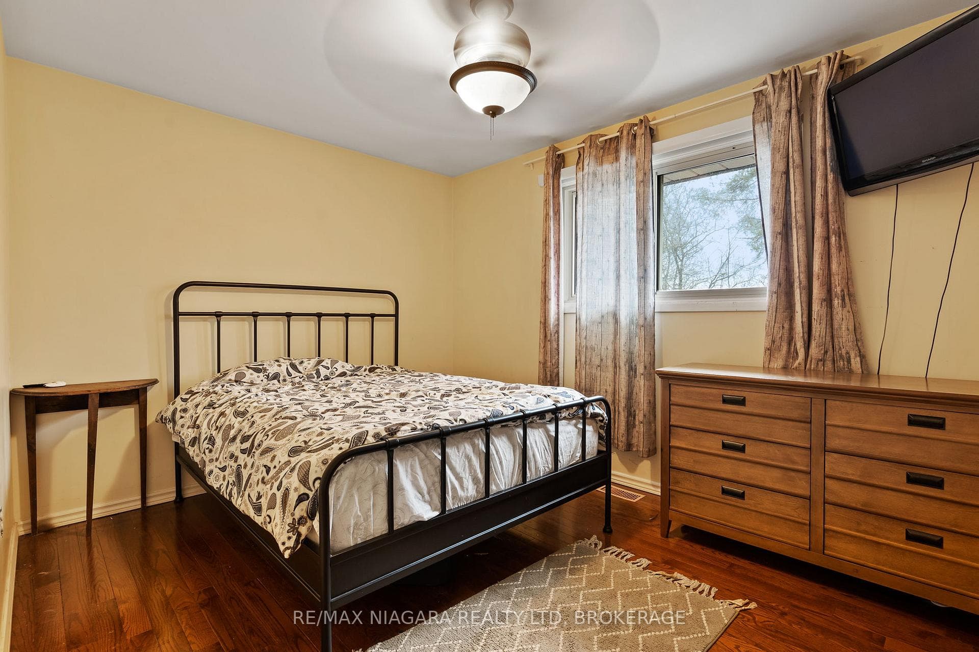 56 Royal Oak Drive photo 10