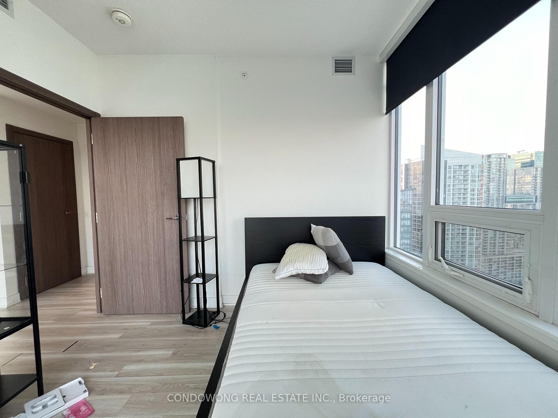 19 Bathurst Street Unit 3811 photo 14
