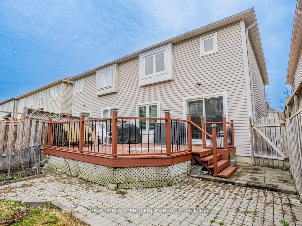 51 Boyd Crescent photo 29