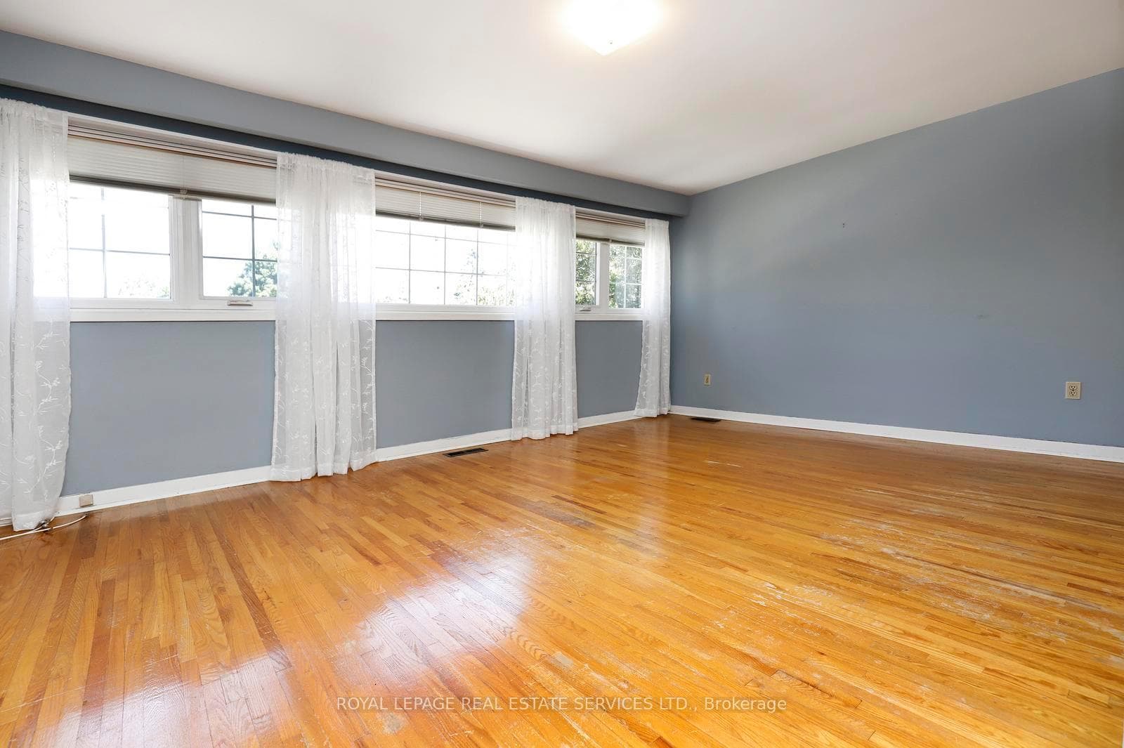 1492 Hillgrove Road photo 25