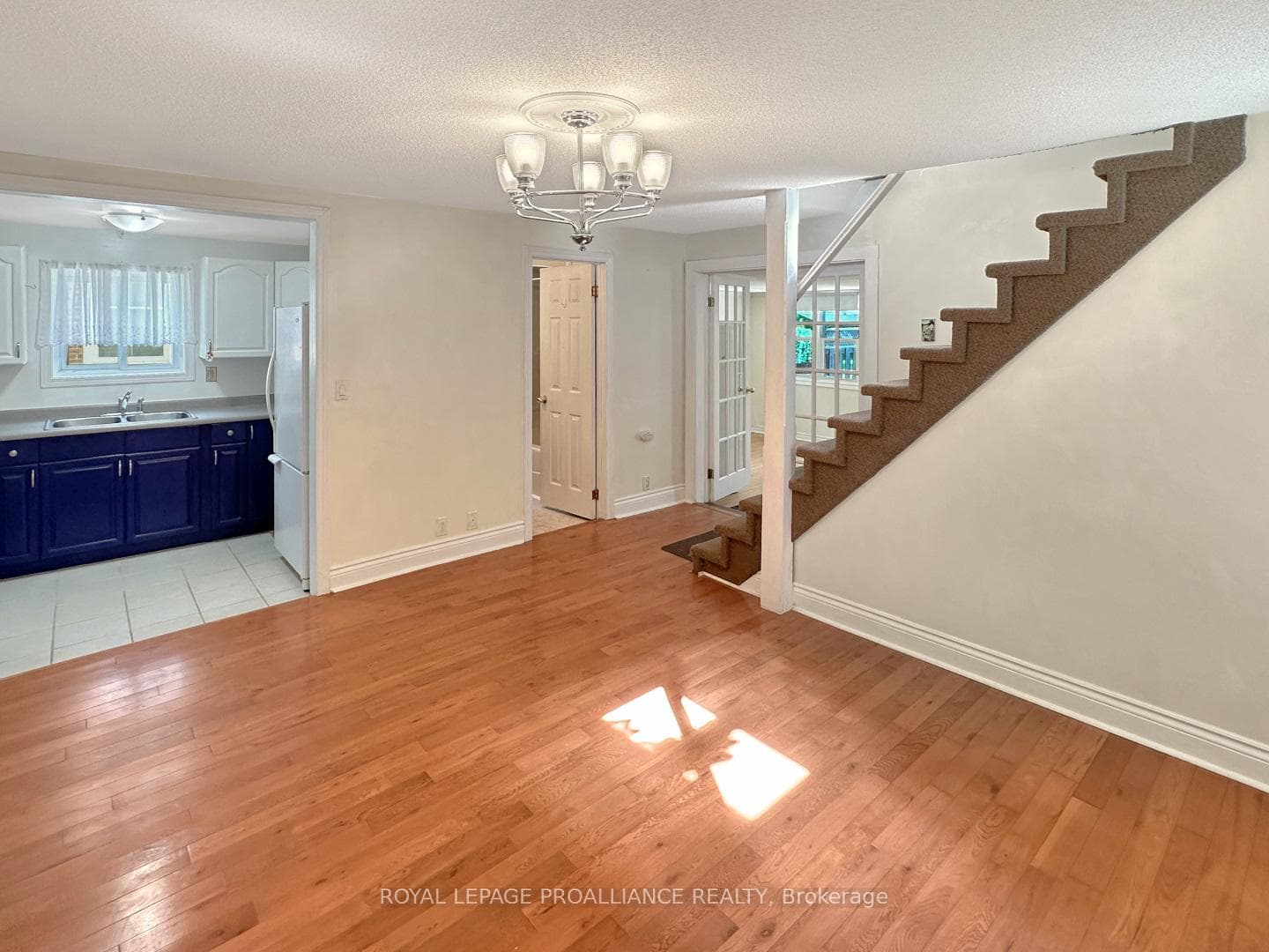 205 St Lawrence Street photo 10