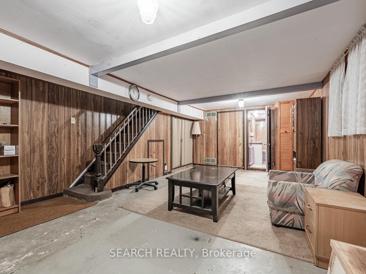 27 Fisken Avenue photo 25
