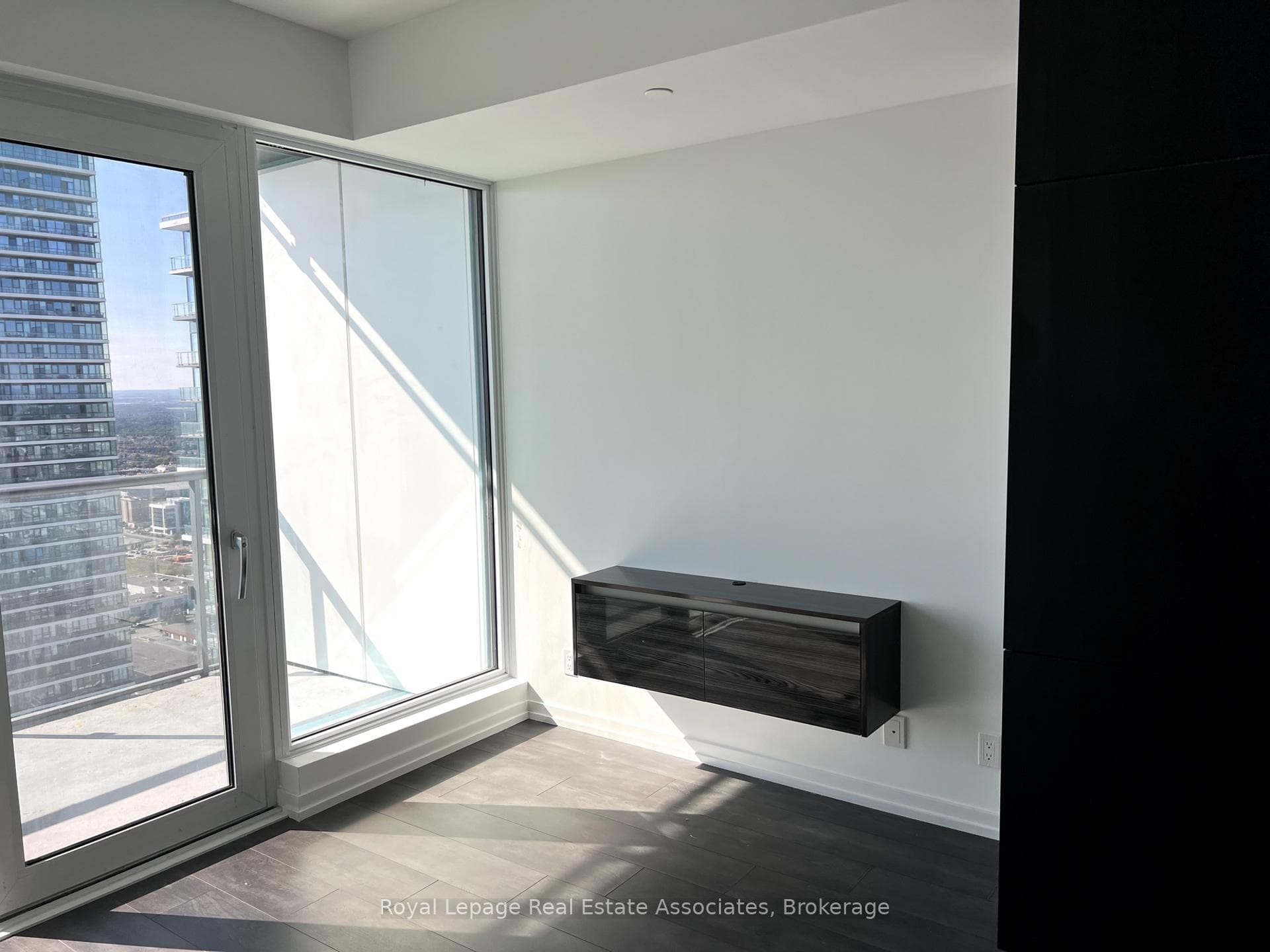 7890 Jane Street Unit 5003 photo 10