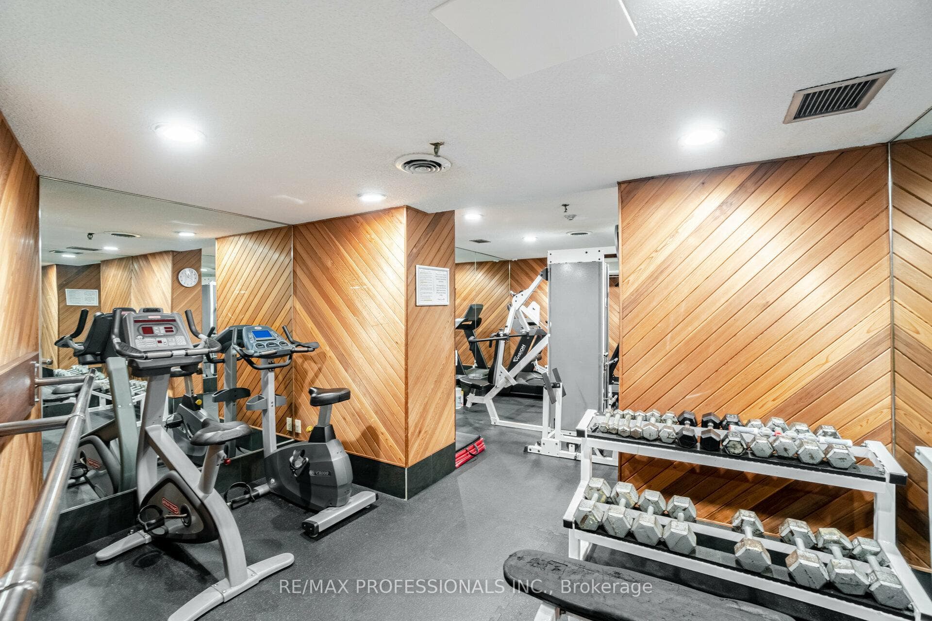 40 Richview Road Unit 410 photo 31