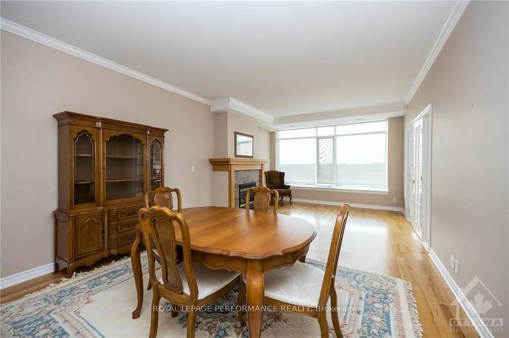 136 DARLINGTON Unit 1006 photo 7
