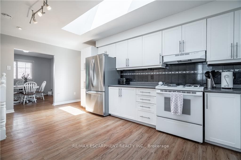 3 Novoco Drive photo 8