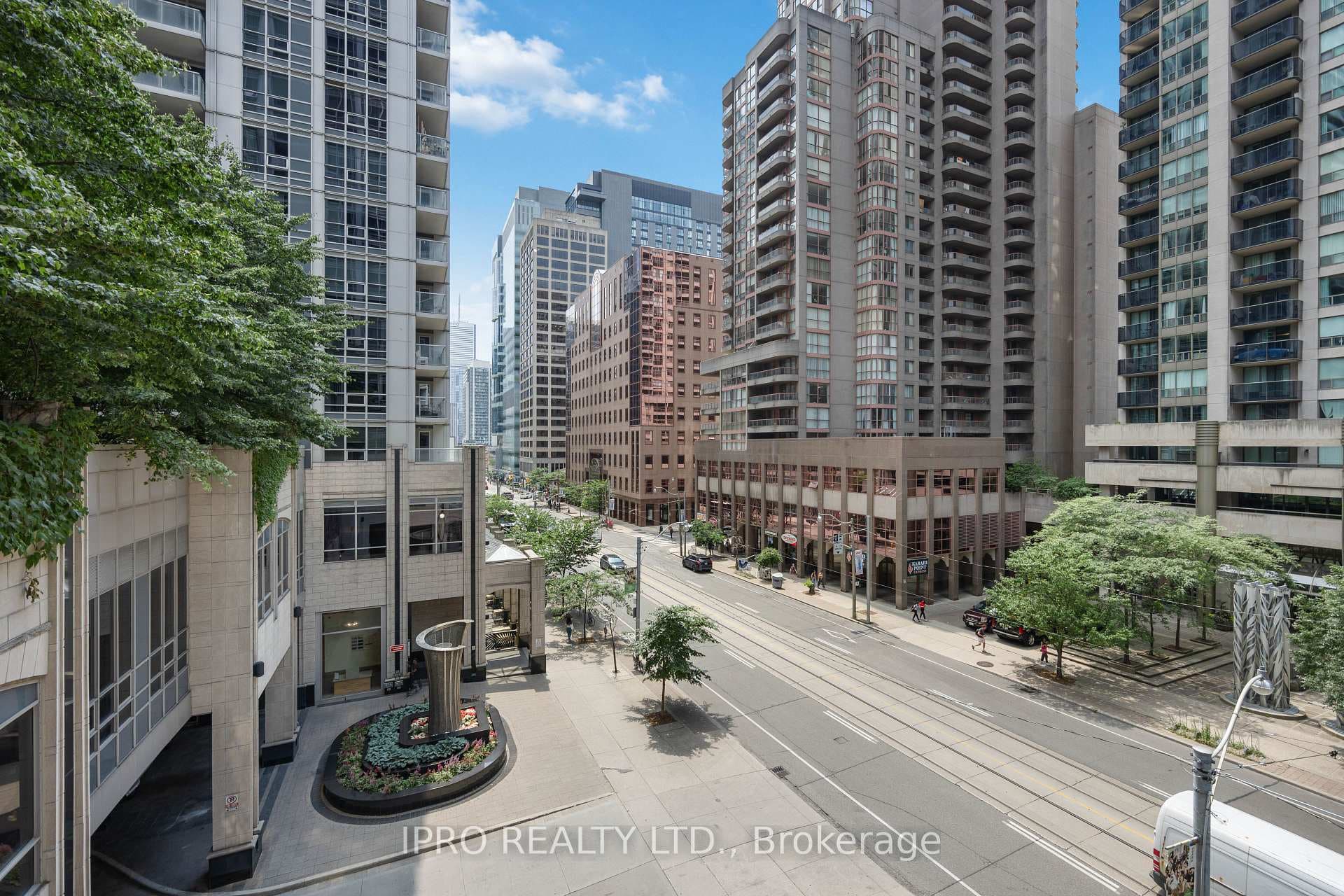 763 Bay Street Unit 309 photo 22