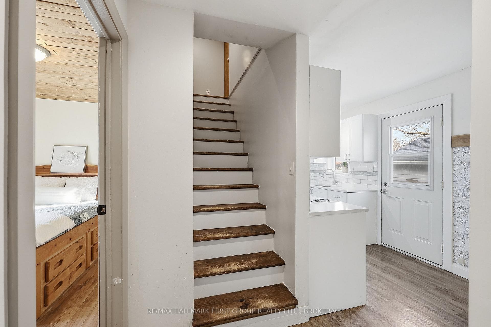 125 Birch Street photo 17