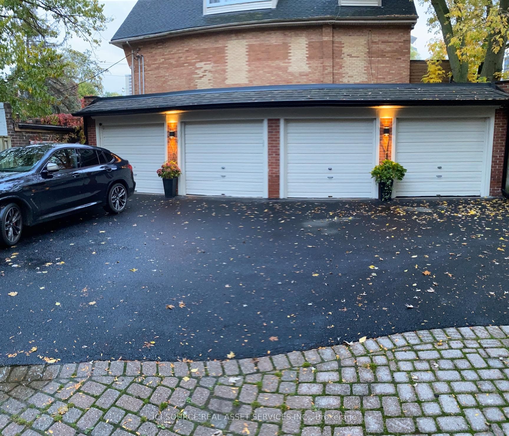 27 Glen Elm Avenue photo 34