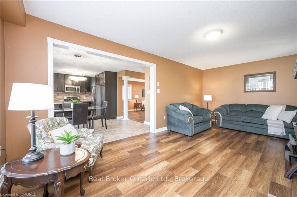 88 SUMNER CRES N/A photo 17