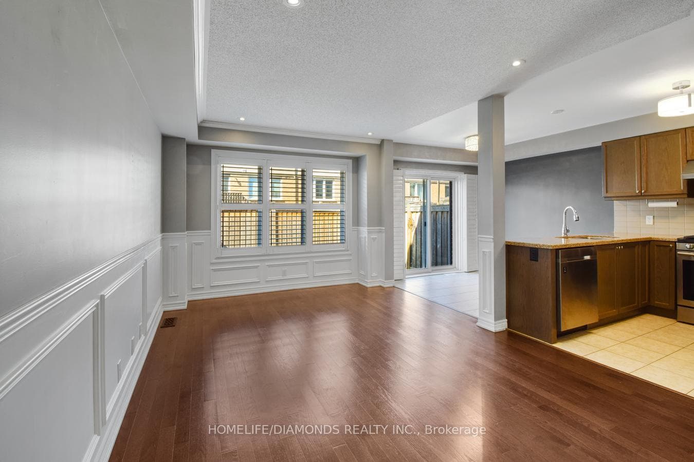 66 Great Gabe Crescent photo 8