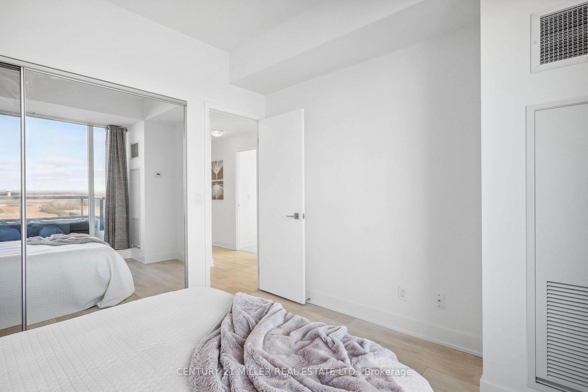 297 Oak Walk Drive Unit 1704 photo 22