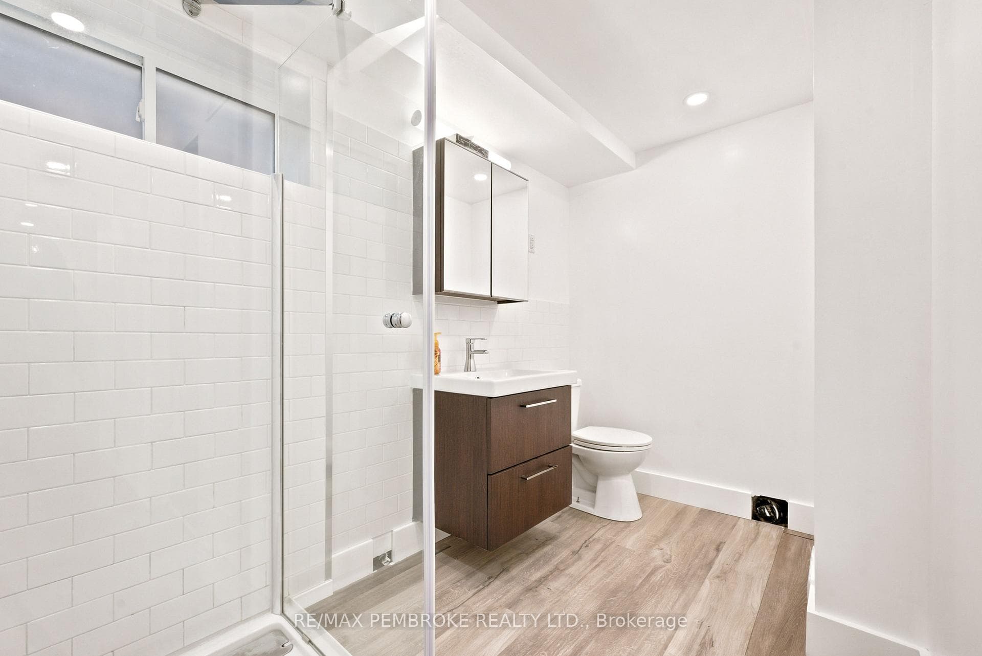 117 Algonquin Street photo 25