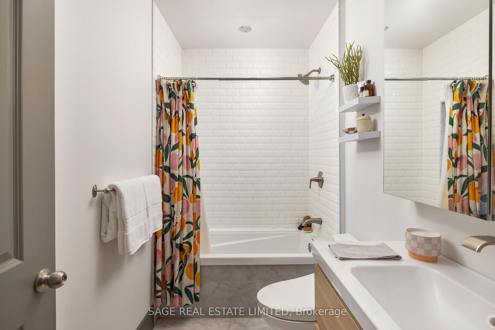 263 Coleridge Avenue photo 23
