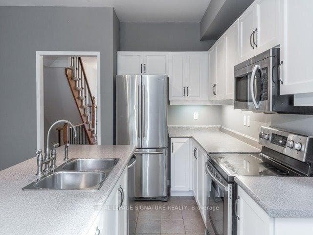 176 Manitoba Street Unit 1 photo 5
