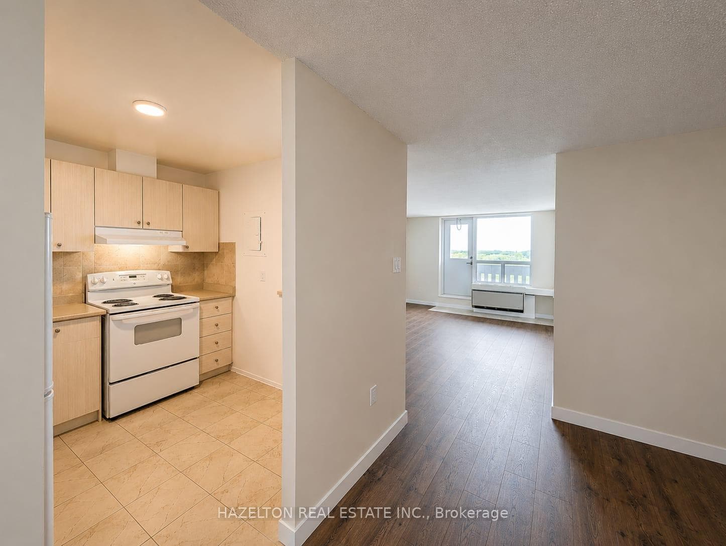6719 Glen Erin Drive Unit 404 photo 3