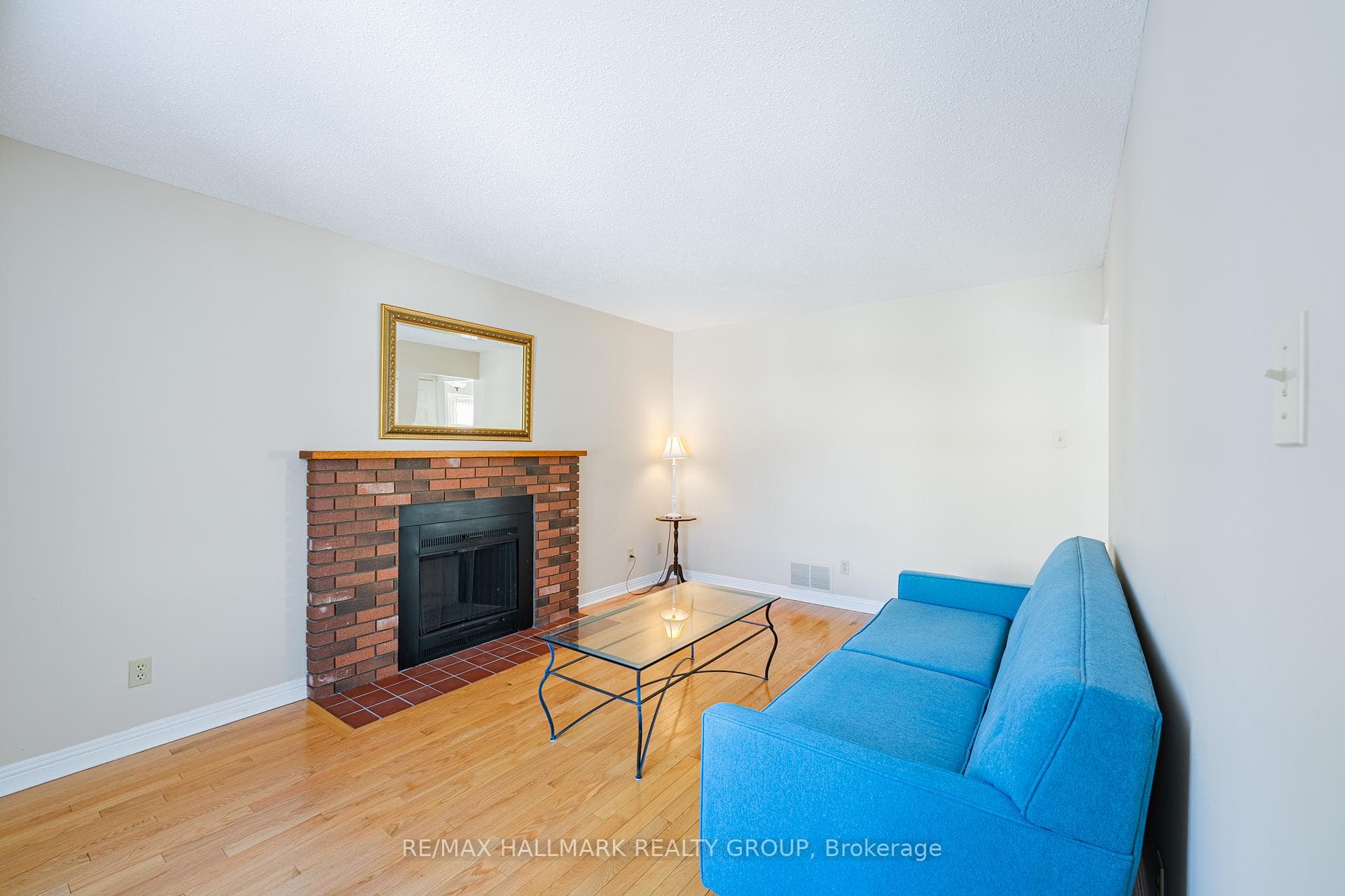 52 Thare Crescent photo 20