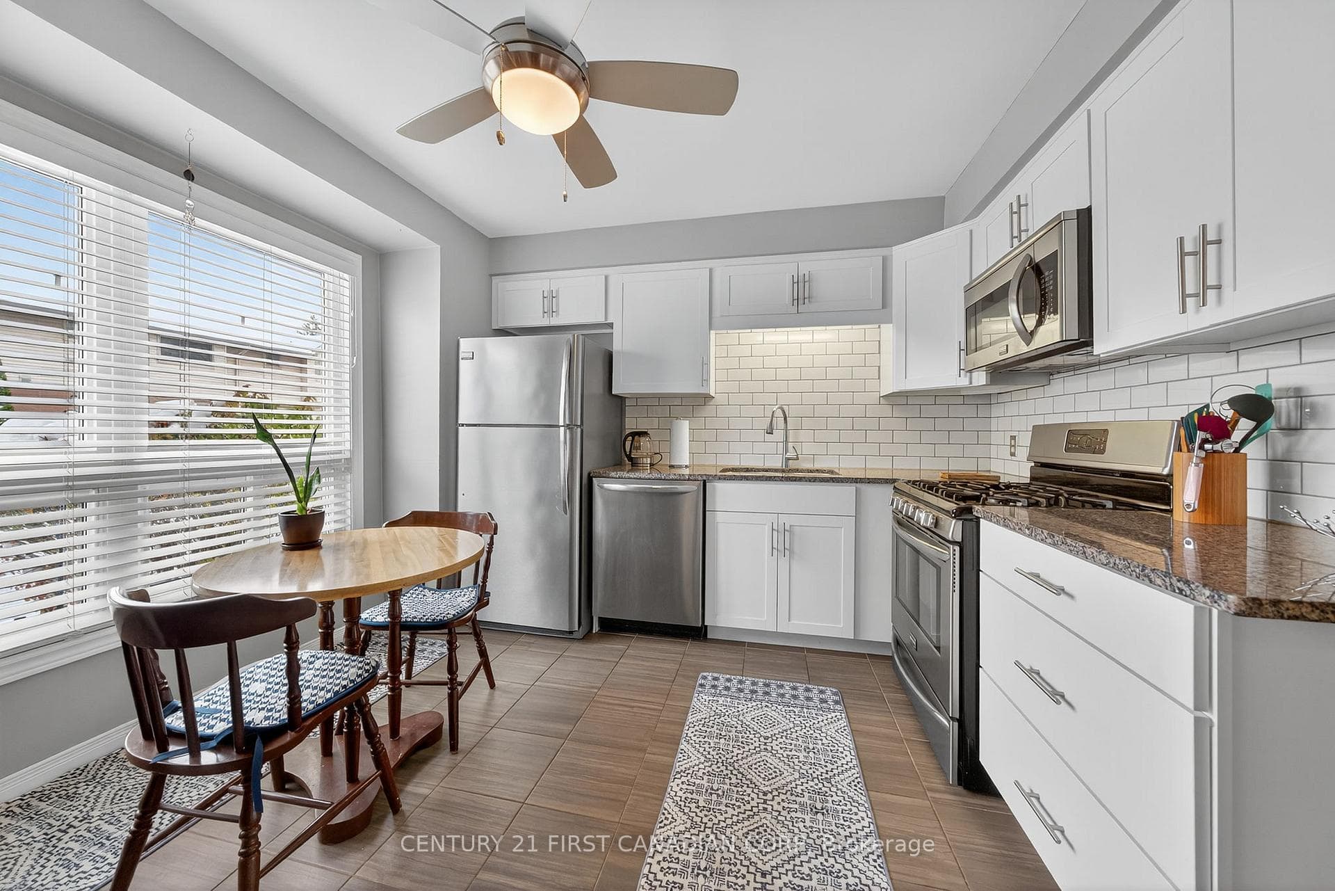 35 Waterman Avenue Unit 3 photo 8