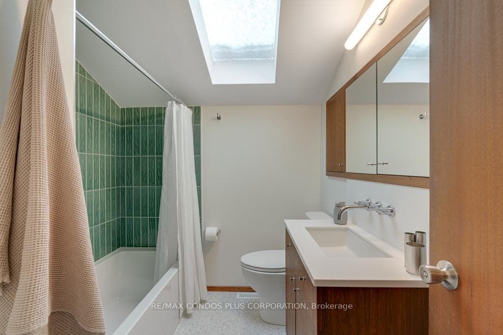 6 Munson Crescent photo 30